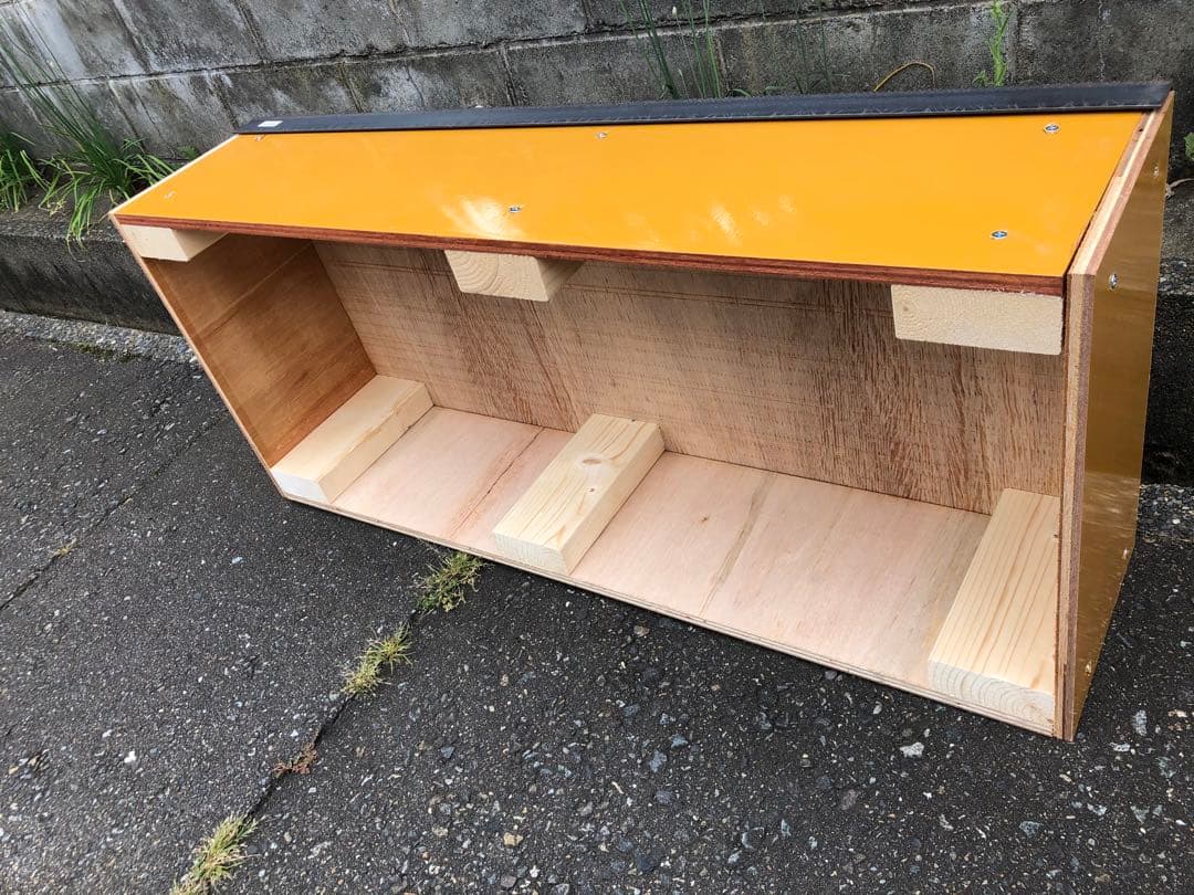 スケボーセクション　カーブボックス　スケートボードパークマニュアル台