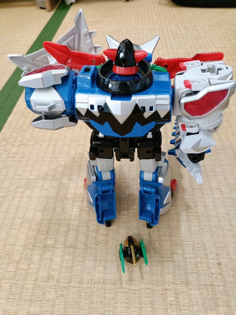 爆竜戦隊アバレンジャー 海外版爆竜合体DXバクレンオー（ブリザード