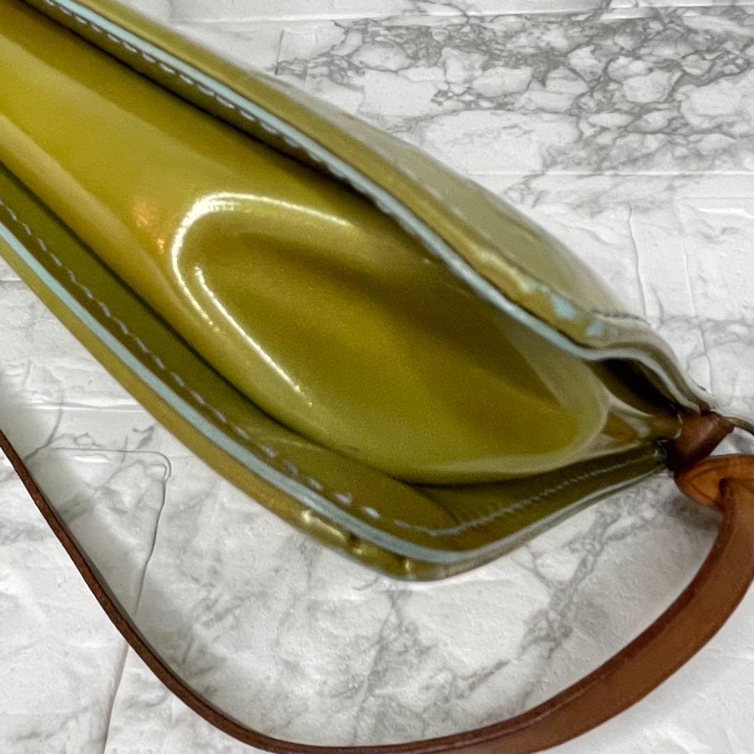 LOUIS VUITTON ルイヴィトン ヴェルニ　レキシントン　ミニバッグ