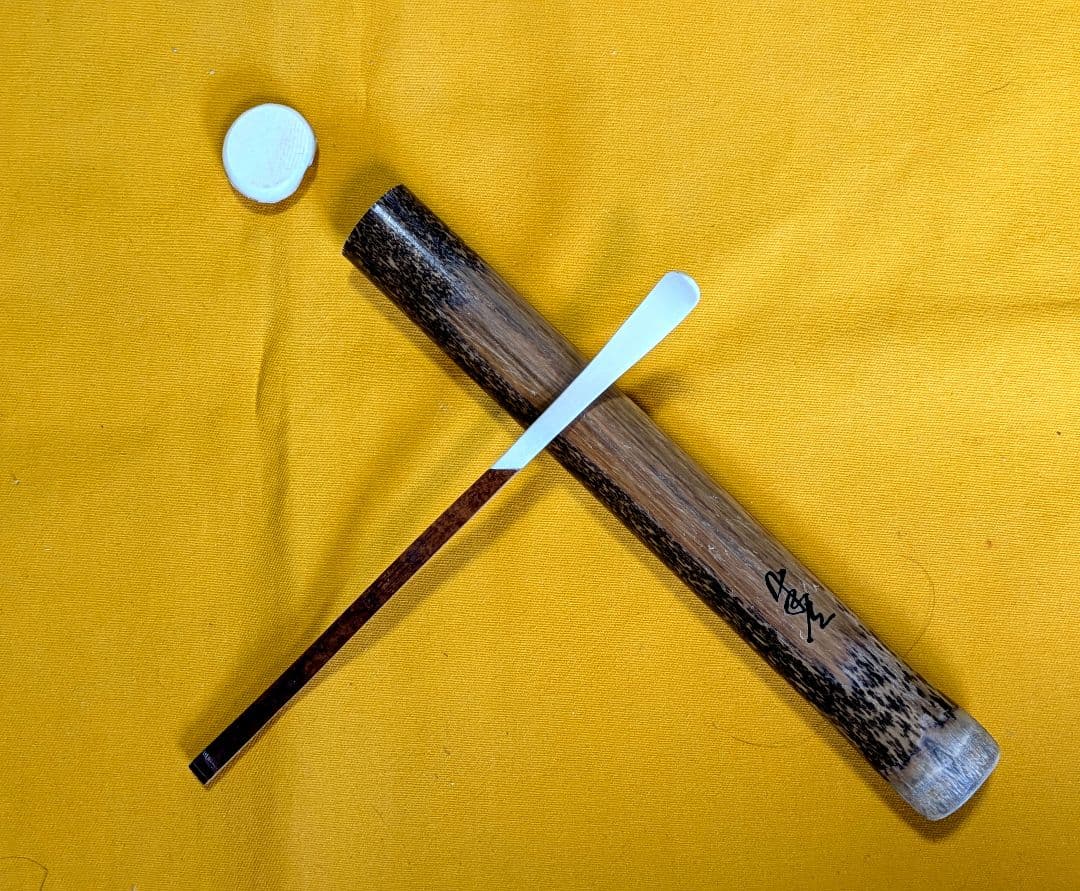 閉店売り尽し】本煤竹挟継茶杓 定寸利休型