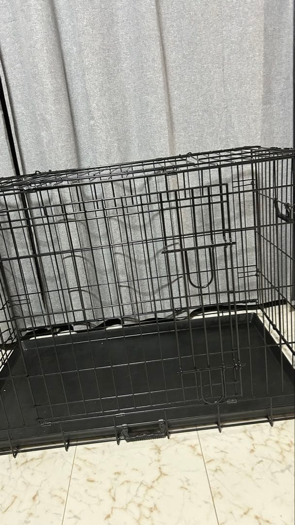 折りたたみ式犬用ケージ 黒 3ドア 横幅91cm x 奥行き50x高さ64cm