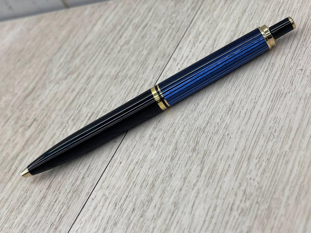 未使用 ペリカン ボールペン スーベレーン K400 青縞 ドイツ製