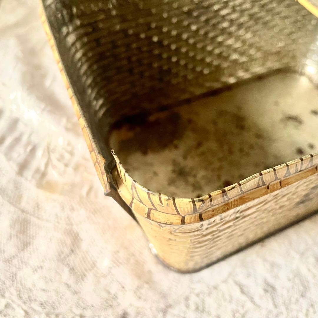 LUビスケットバスケットティン缶&エッフェル塔円形ティン缶 フランス