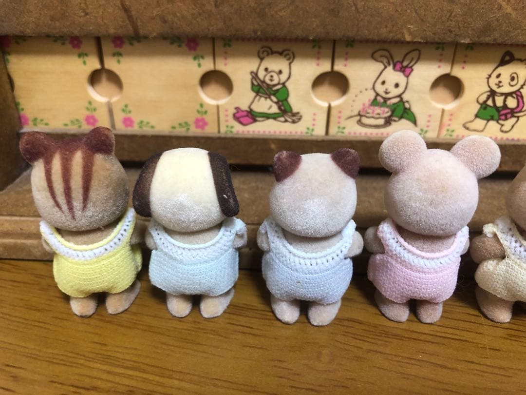 シルバニアファミリー　赤ちゃん付きカレンダー