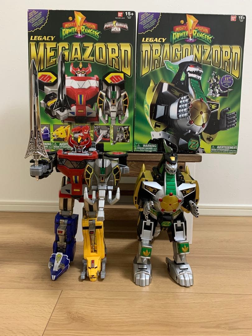 特撮 POWER RANGER MEGAZORD / DRAGONZORD Amazon.com: Mighty Morphin Power Rangers Megazord 7 inch Classic