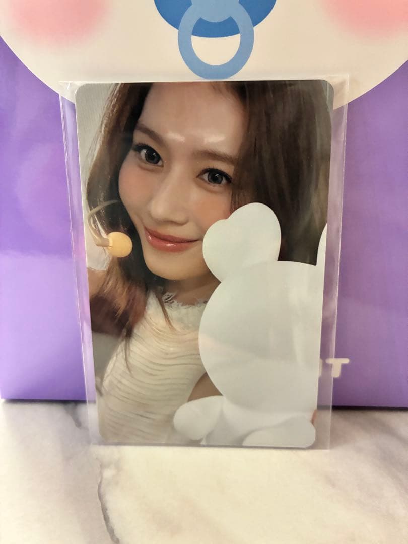 TWICE Baby LOVELYSシリコンライト サナ トレカ付き - メルカリ