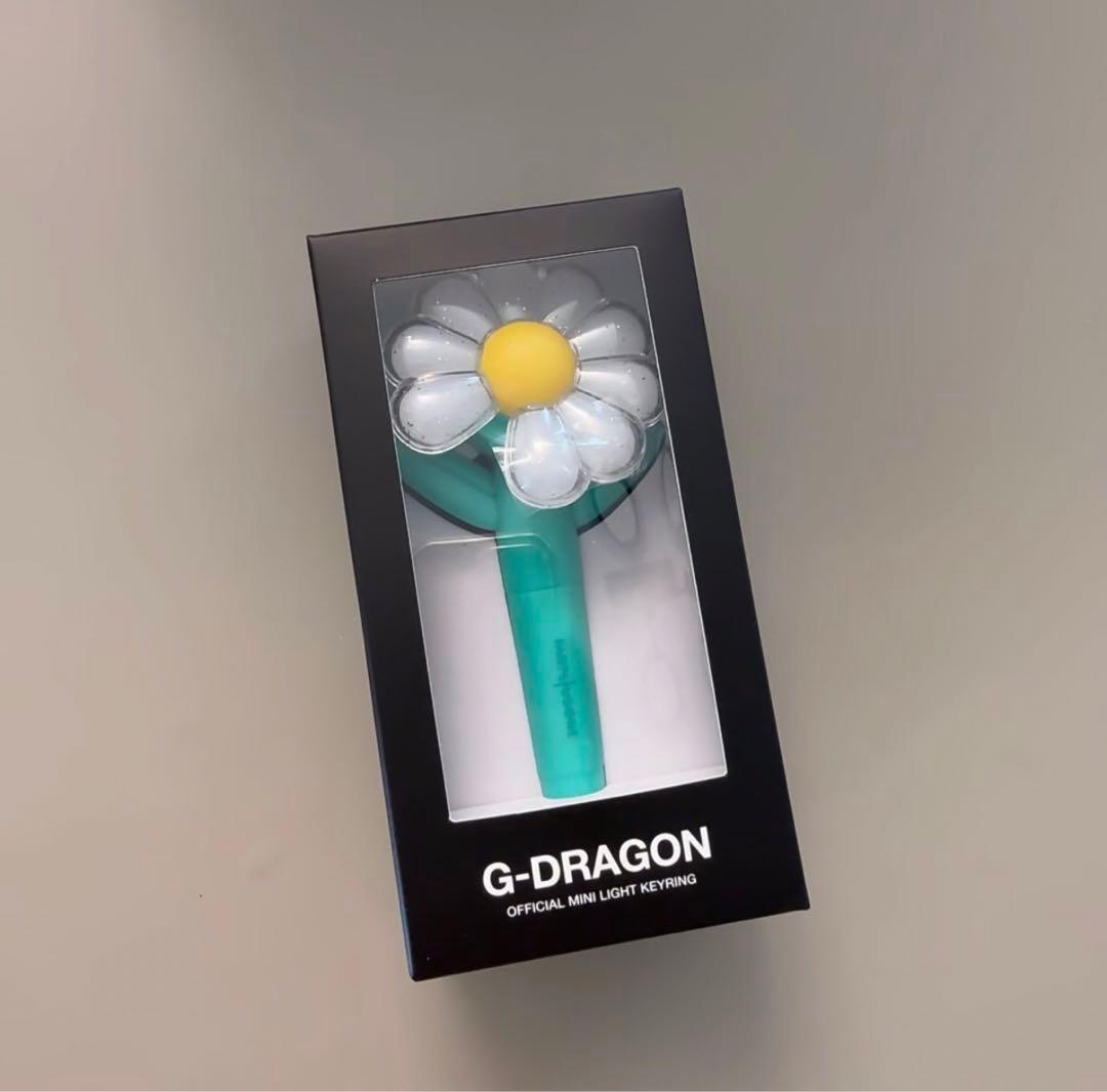 G-DRAGON 公式ミニライトキーホルダー ミントグリーン - メルカリ
