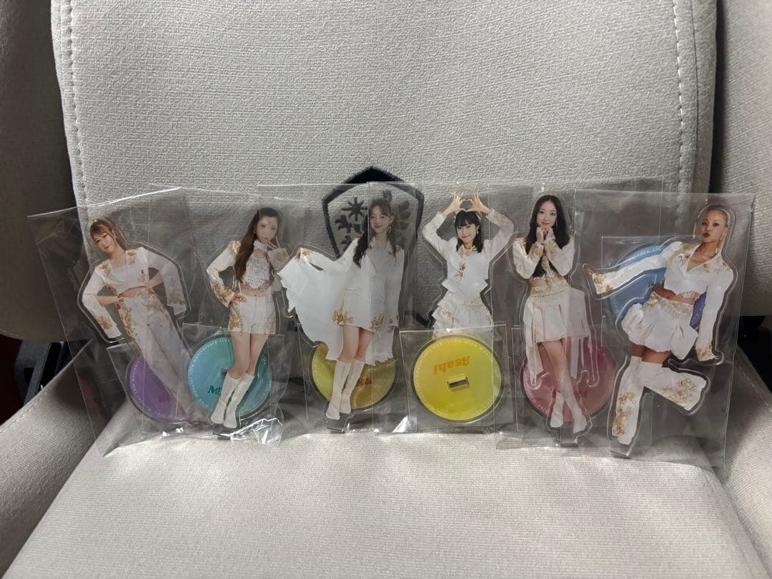 リトグリ ラッフル アクリルスタンドセット