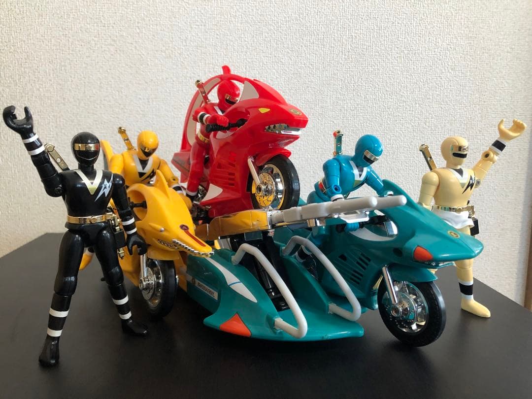 忍者戦隊カクレンジャー　プラデラ　フィギュア　外箱付き　パーツ全てあります 忍者戦隊カクレンジャー プラデラ フィギュア 外箱付き パーツ全て