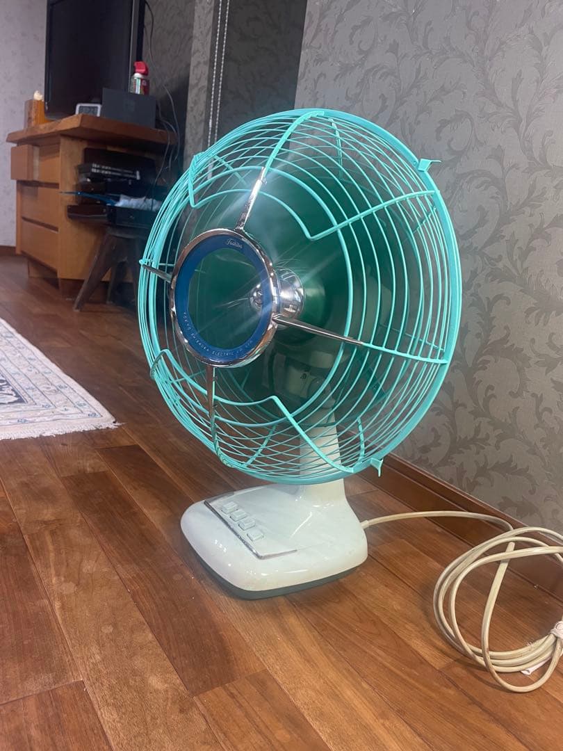 DarkGreenの涼しげな羽根 暑夏をecoに乗切る東芝扇風機　Grn2tne