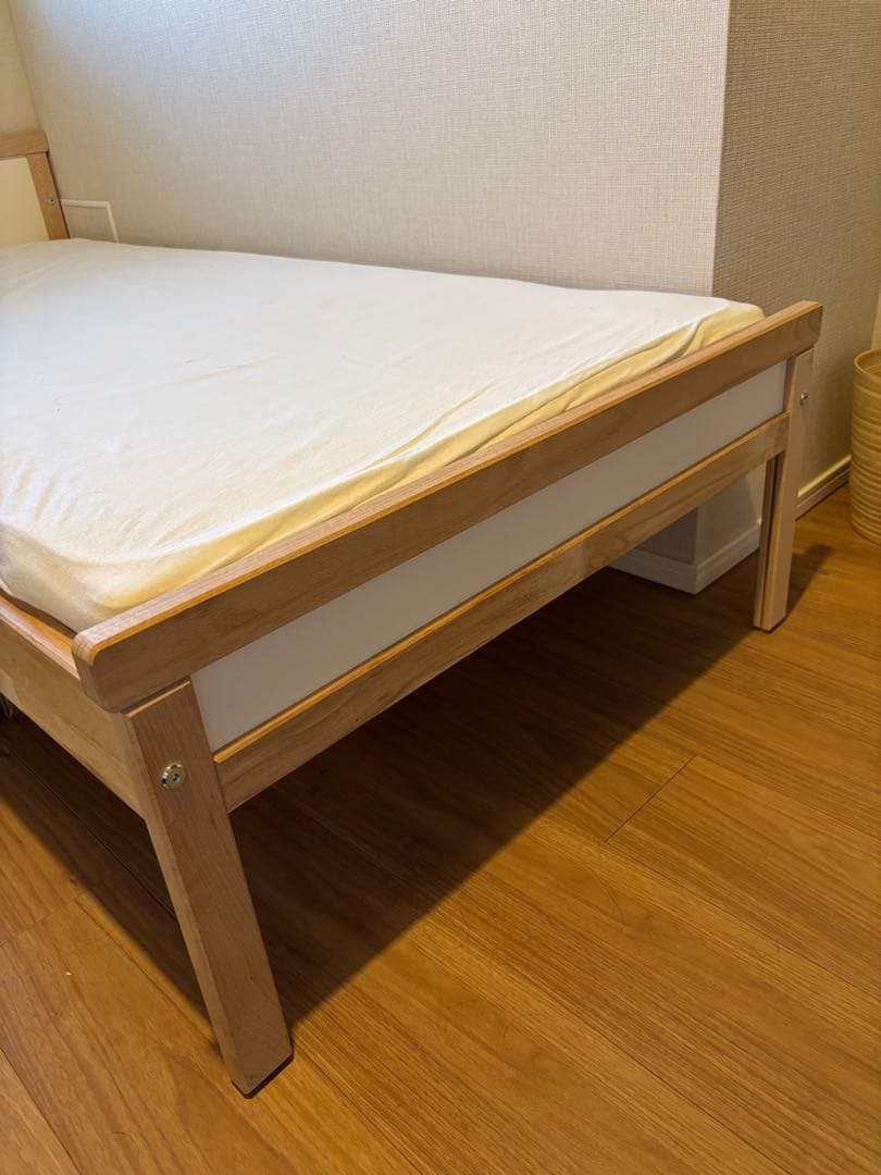 IKEAスニーグラル (子供用ベッド)