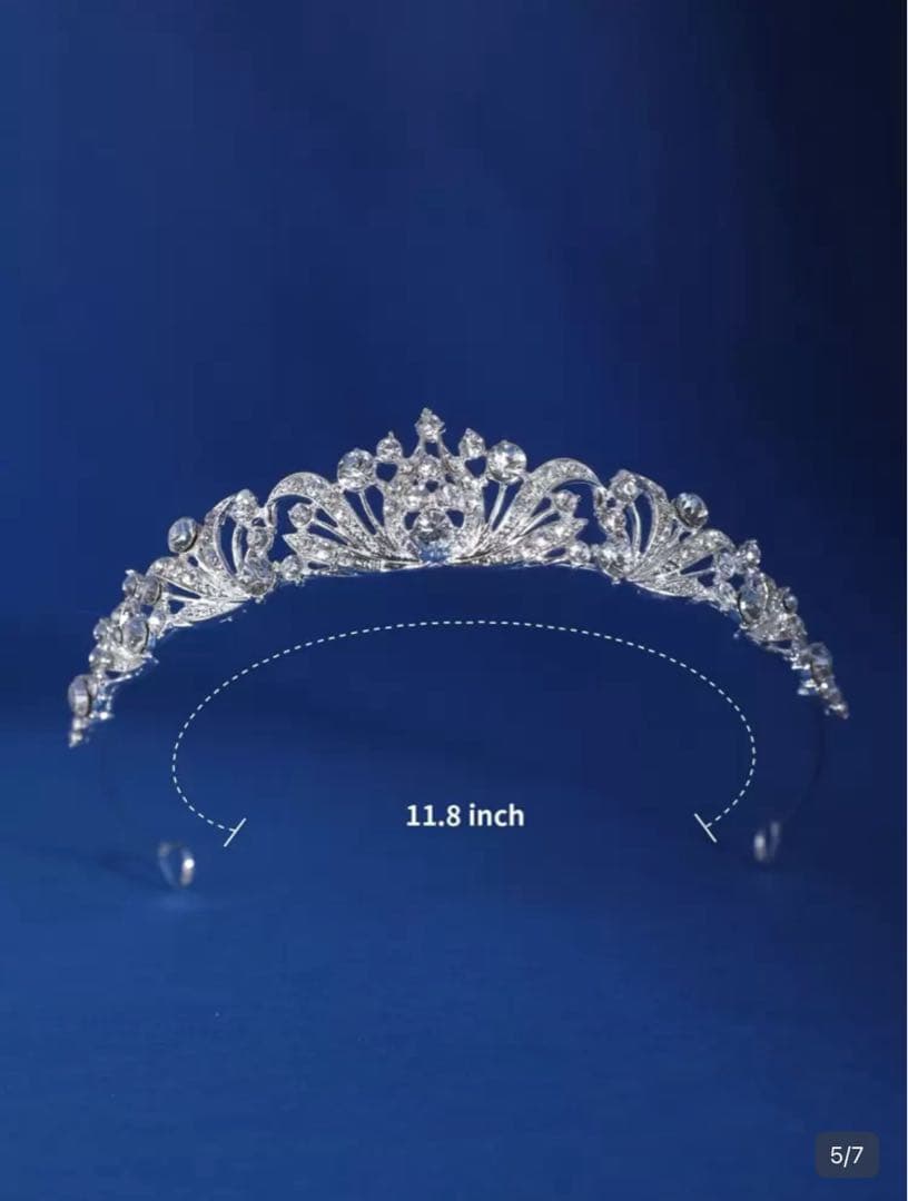 【新品未使用】ホワイト オフショルウェディングドレス(ティアラ•ジュエリー付き)