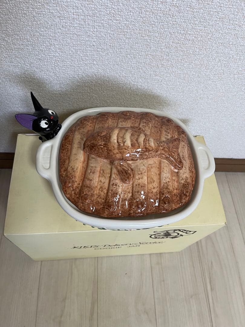 魔女の宅配便 ジジ ニシンのパイ　クッキージャー　未使用　陶器製　箱あり　キキ