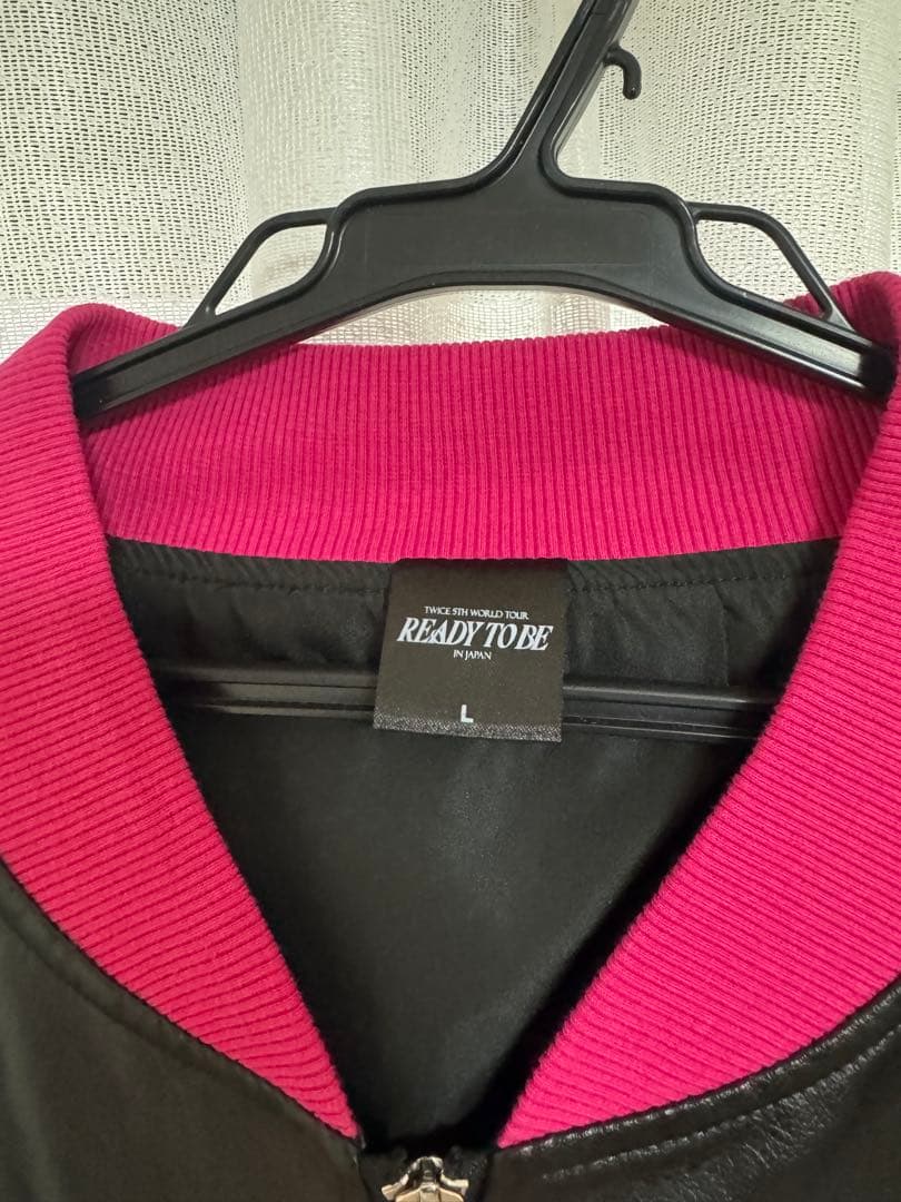 TWICE】-完売品- READY TO BE スタジャン/Lサイズ