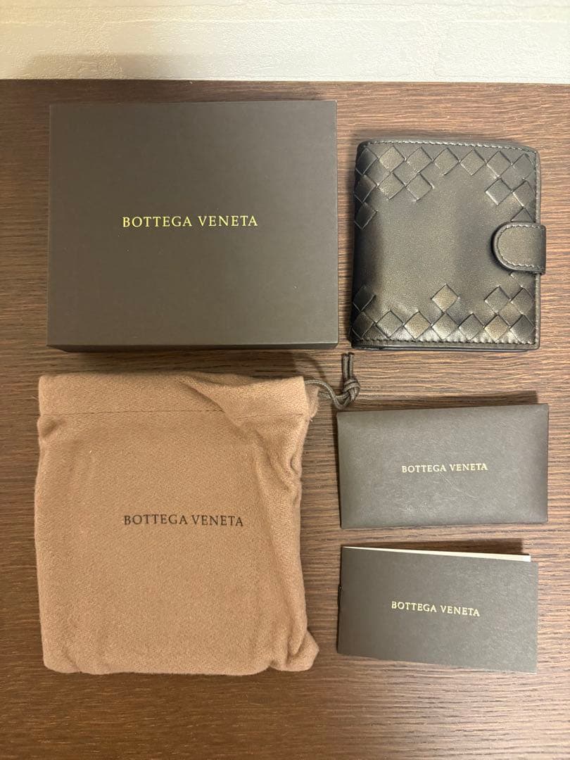 ボッテガヴェネタ　二つ折り財布　新品未使用