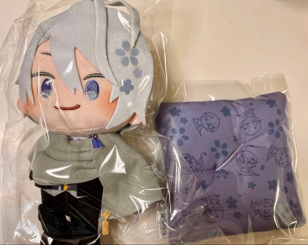 わんぱく！ 刀剣乱舞 山姥切長義 ぬいぐるみ 座布団風クッション