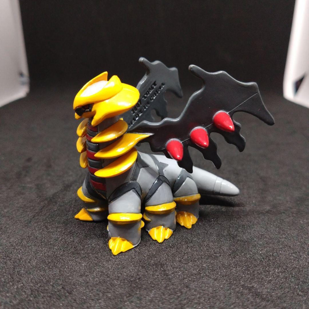 ギラティナ　ポケモン　モンコレ　2007　初期　フィギュア　匿名配送