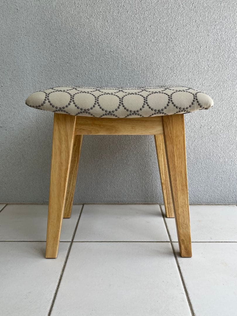 ミナペルホネン タンバリン dop エクリュ スツール ハンドメイド