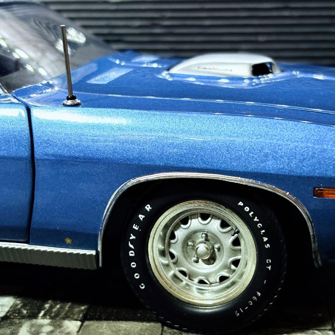 国内未入荷 1/18 HIGHWAY61 プリムス HEMI クーダ 1970
