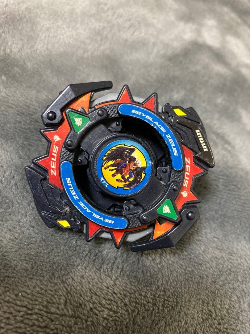ベイブレード ゼウス（爆転シュートベイブレードGレボリューション
