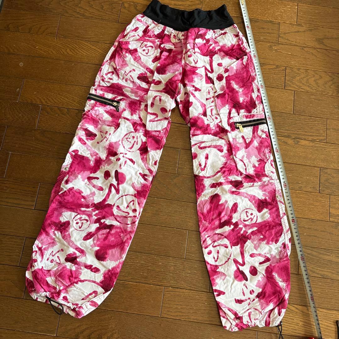 桃珊瑚 幸せのピンクの鳥 ピンブローチ 四葉のクローバー 小鳥 ブローチ