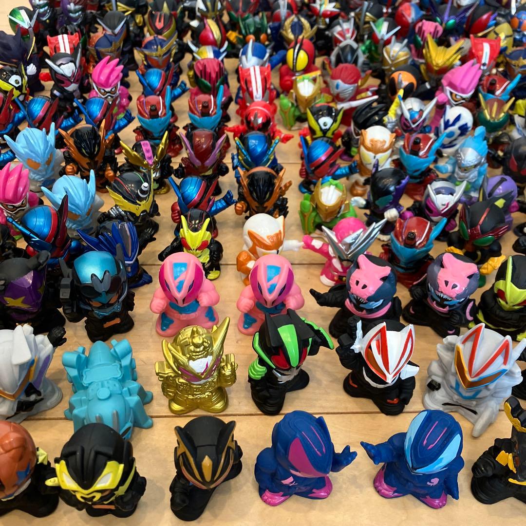 d*3様 仮面ライダー 指人形まとめ売り　200体以上