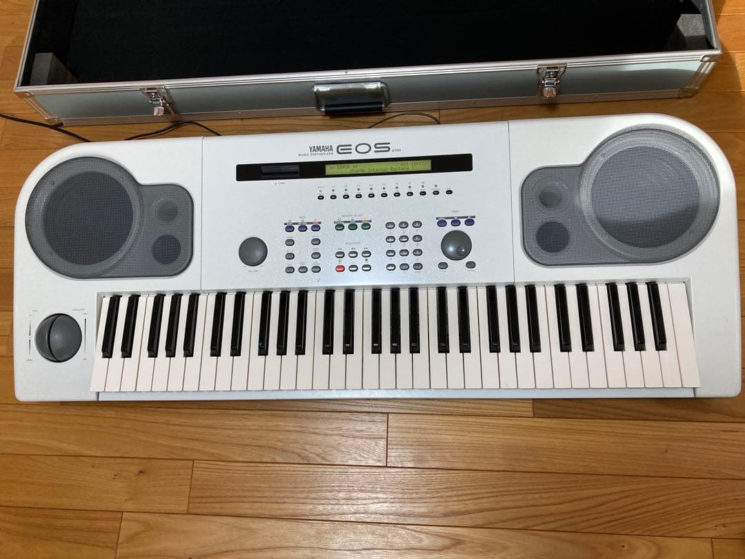値下げ中】YAMAHA EOS B700 シンセサイザー 、ケース等
