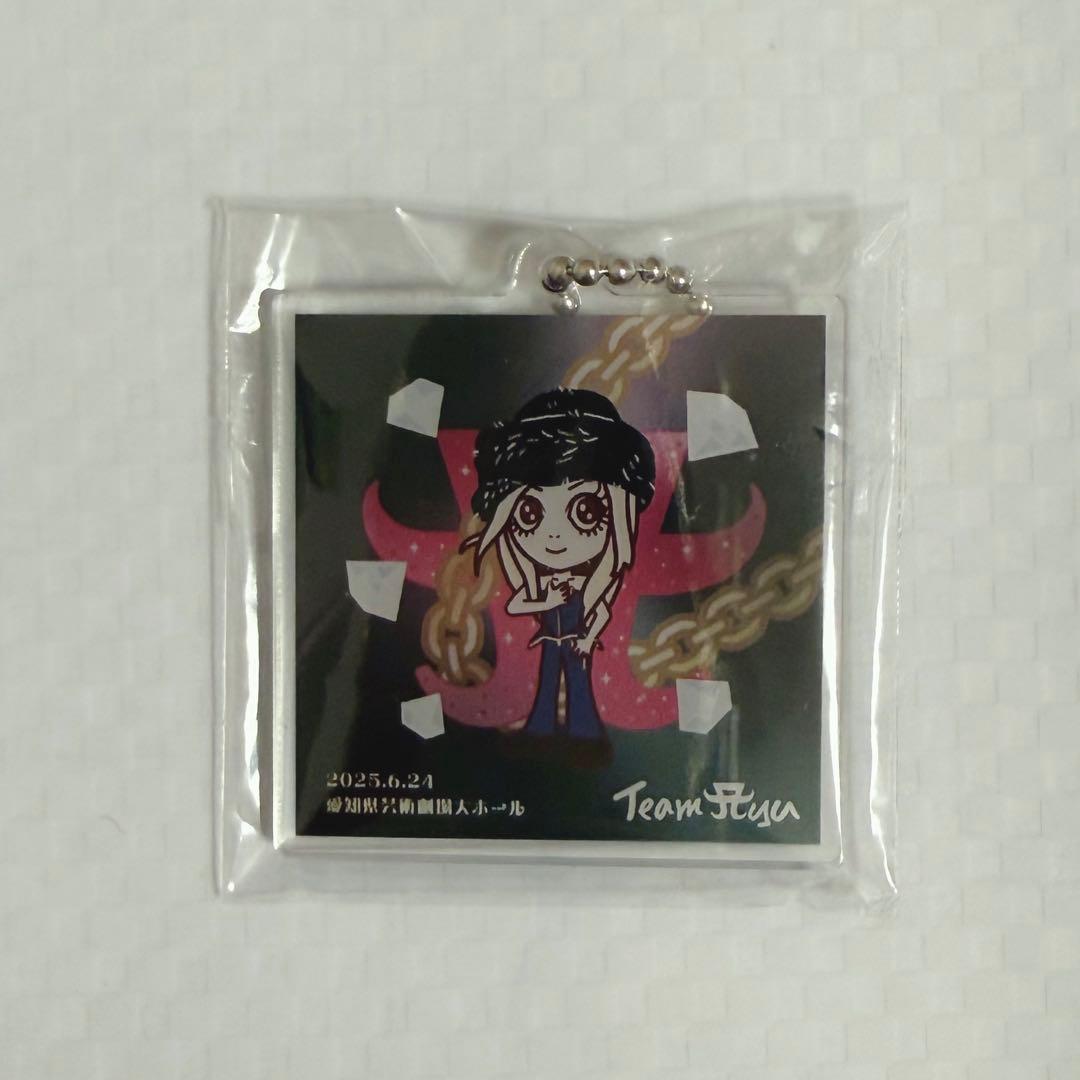 浜崎あゆみ 6/24愛知 アクリルキーホルダー - メルカリ