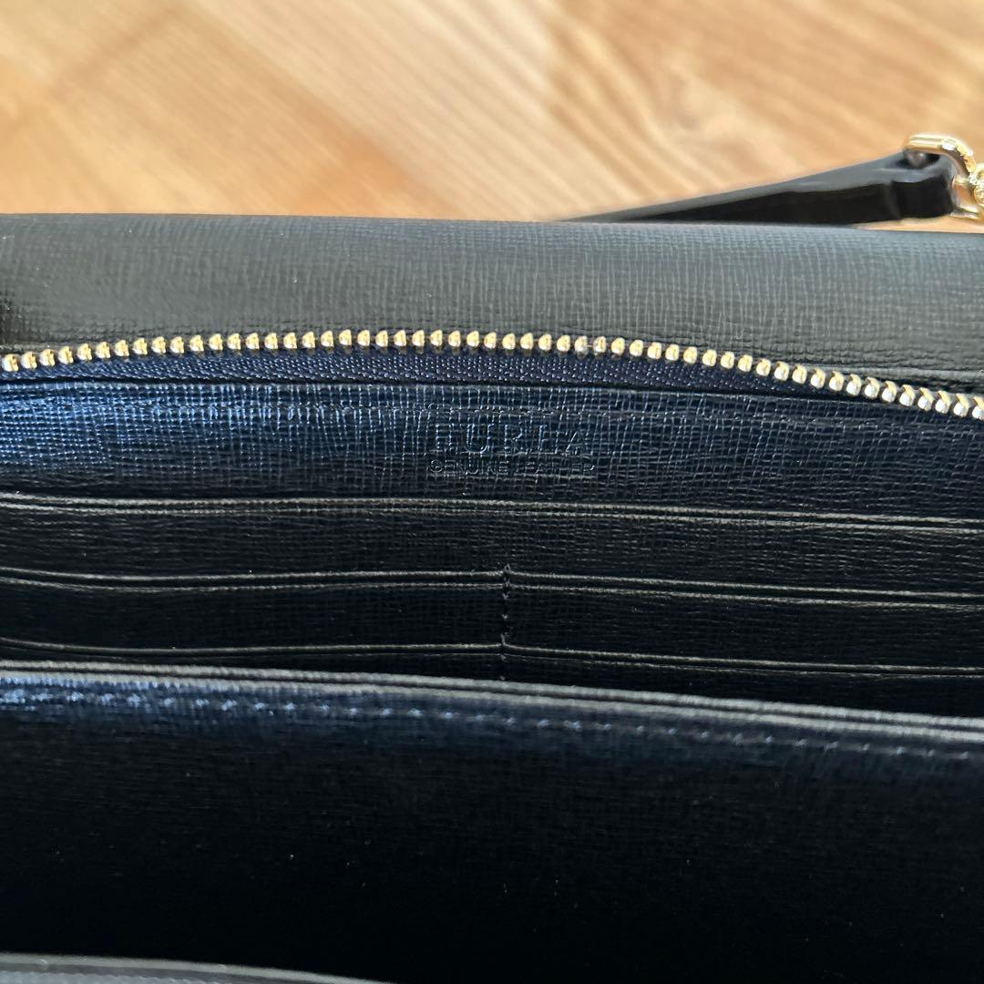 極美品　FURLA リーヴァ 2way ウォレットショルダーバッグ　ブラック