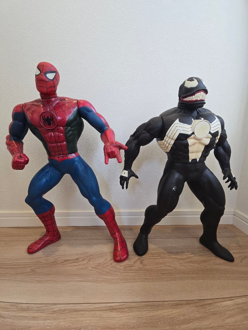 スパイダーマン・ヴェノム・ウルヴァリン・バットマン フィギュアセット Amazon.co.jp: ハズブロ(HASBRO) MARVEL マーベル スパイダーマン