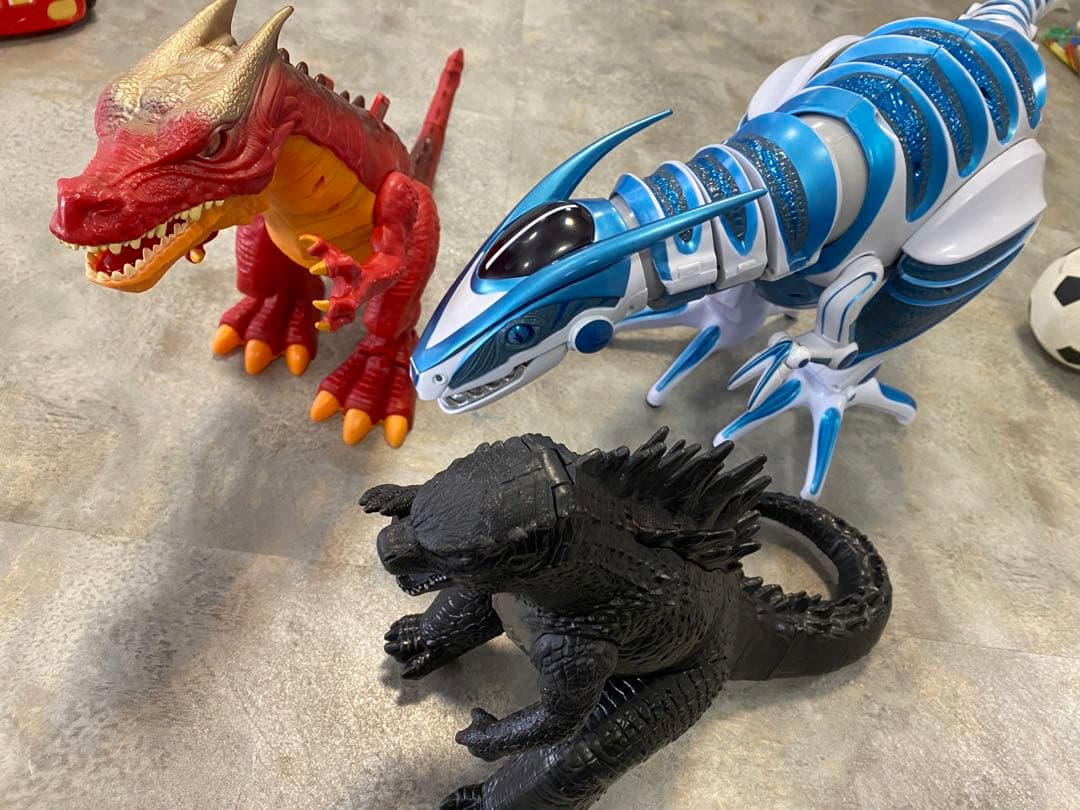 恐竜系　おもちゃ　3体　大きい