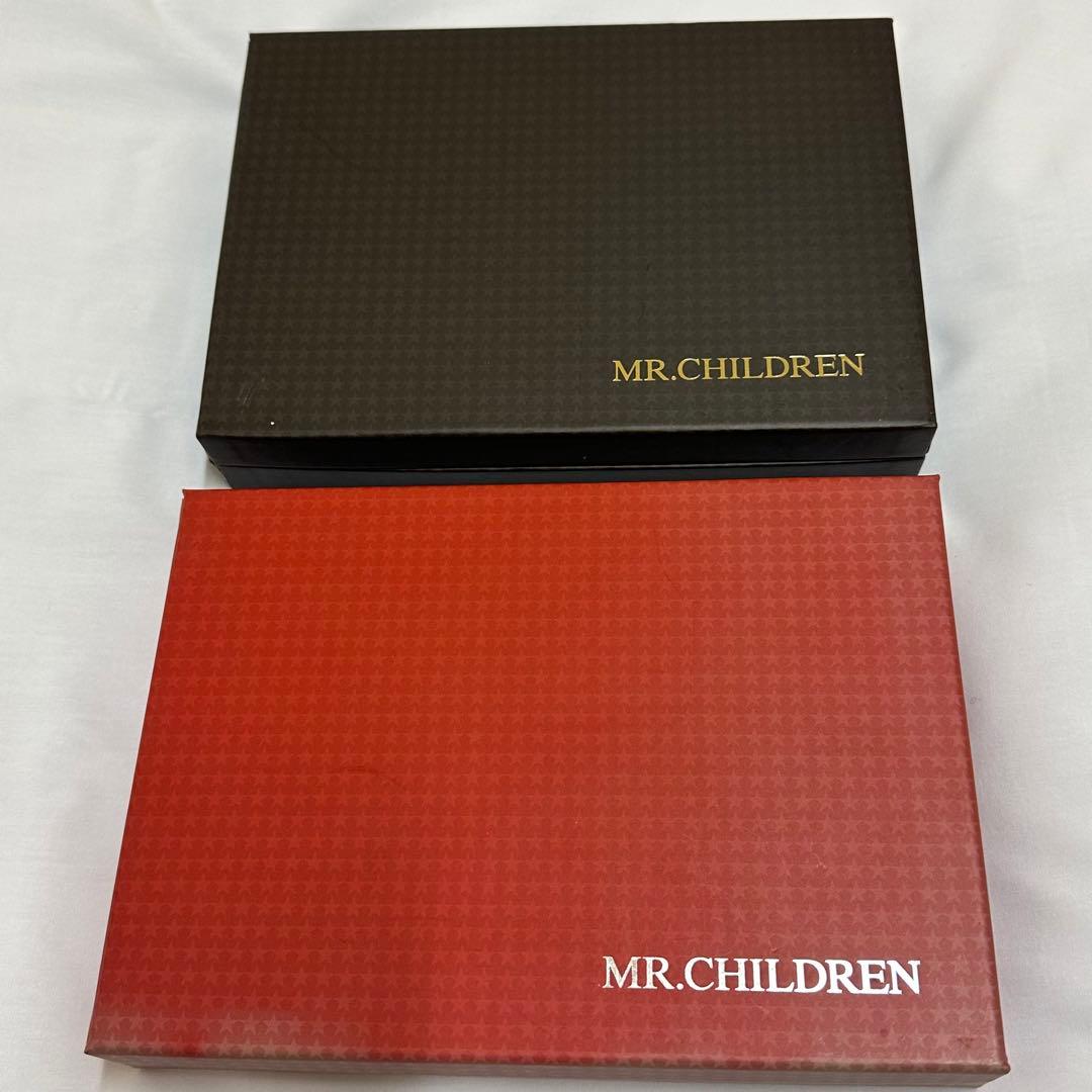 Mr.Children/ベストアルバム収納ボックス 赤黒セット - メルカリ