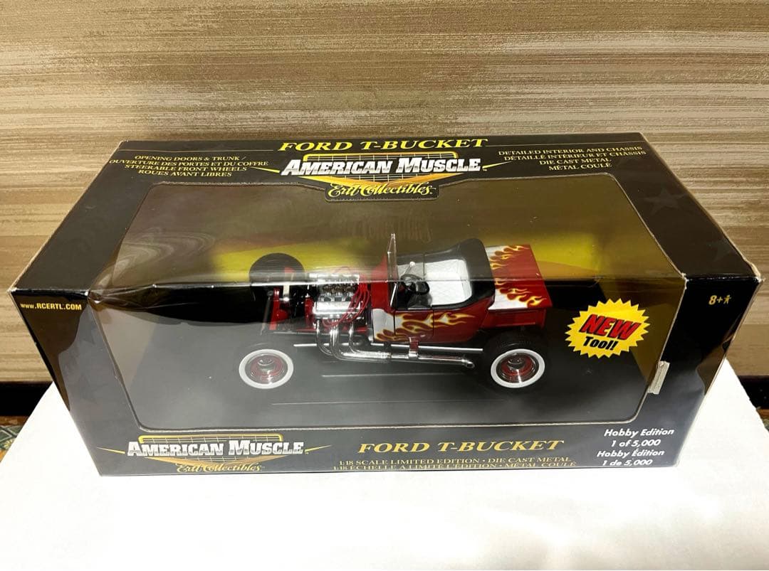 アメリカンマッスル 1/18 FORD T-BUCKET ファイアパターン