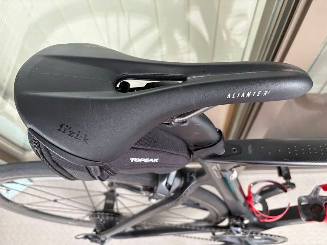 ピナレロ PINARELLO ガン GAN RS シャマルミレ 定価70万程度