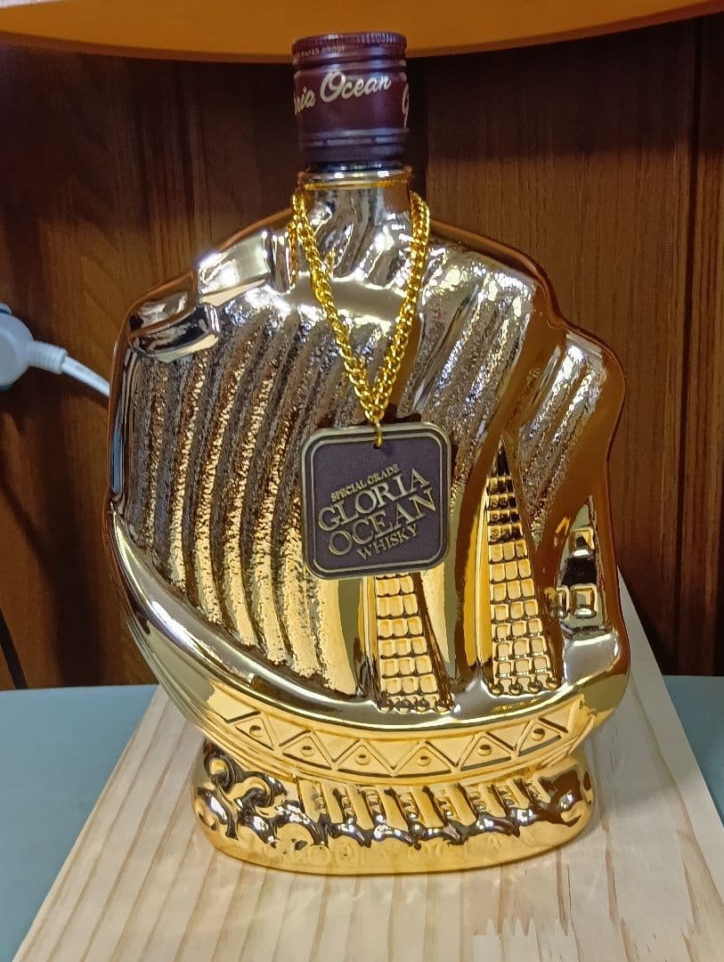 GLORIA OCEAN ゴールドシップボトルウイスキー:三楽オーシャン 東京都内限定お届け】 三楽オーシャン グロリアオーシャン シップ