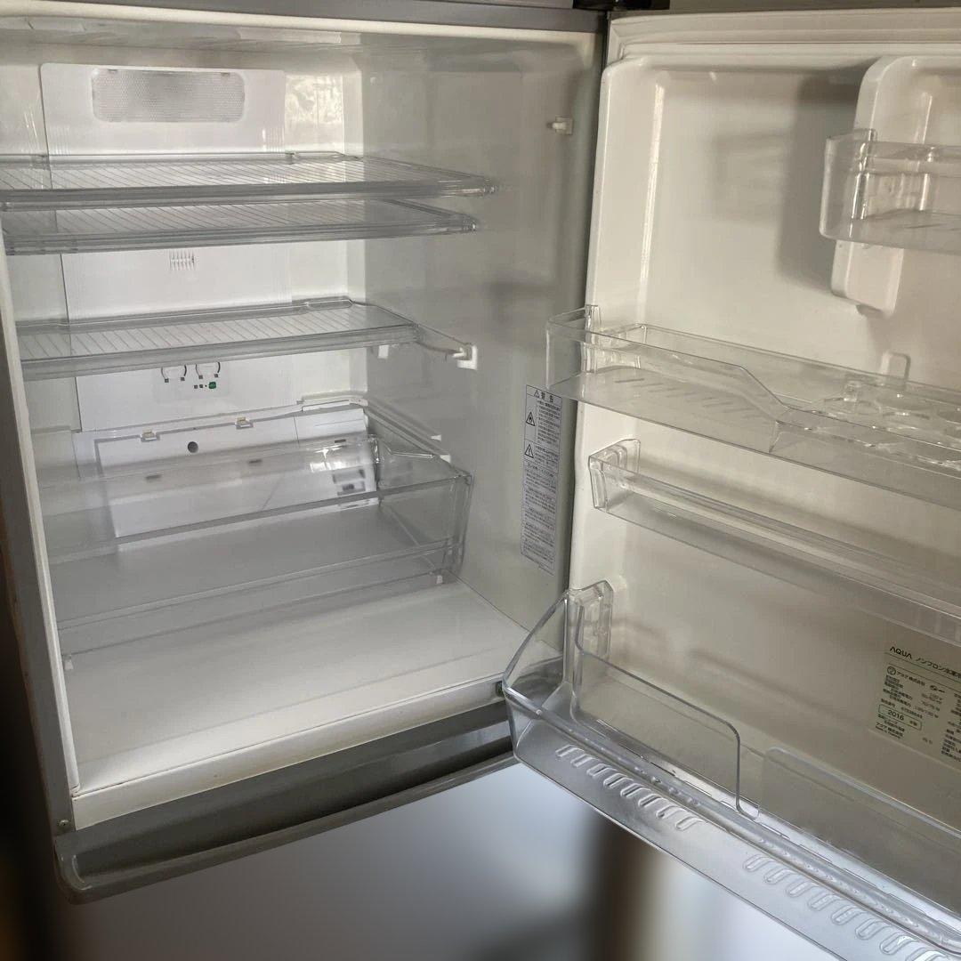 シルバー 3ドア冷蔵庫　272L