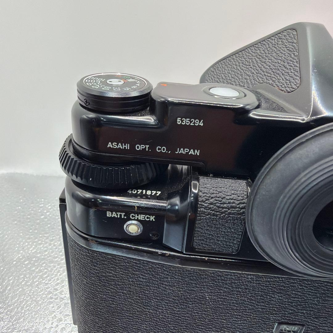 と*ー様 Pentax 6X7 ブラック ボディ ウッドハンドル付き