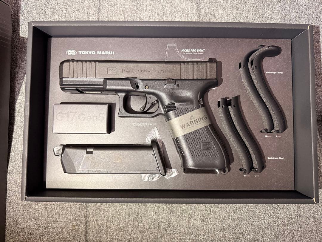 未使用品】東京マルイ G17 Gen5 MOS ＋ 予備マガジンセット - メルカリ