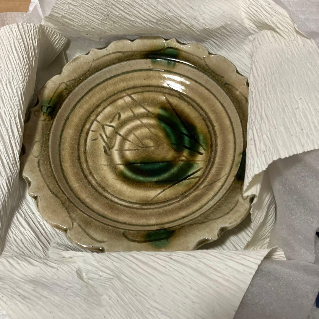 魯山人 写しの器 黄瀬戸櫛目アヤメ彫文輪 - メルカリ