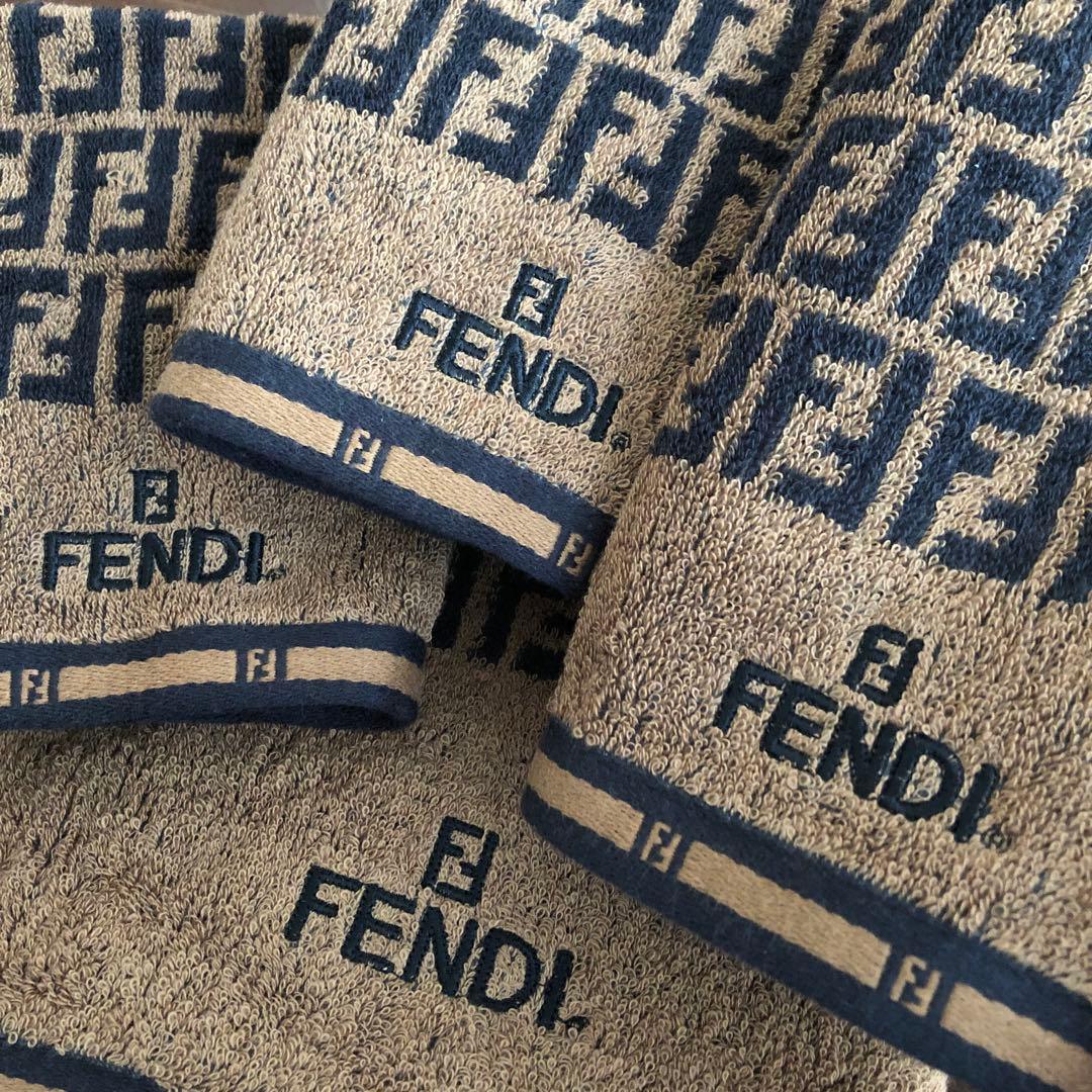 FENDI タオル4枚セット ズッカ フェンディ バスタオル フェイスタオル