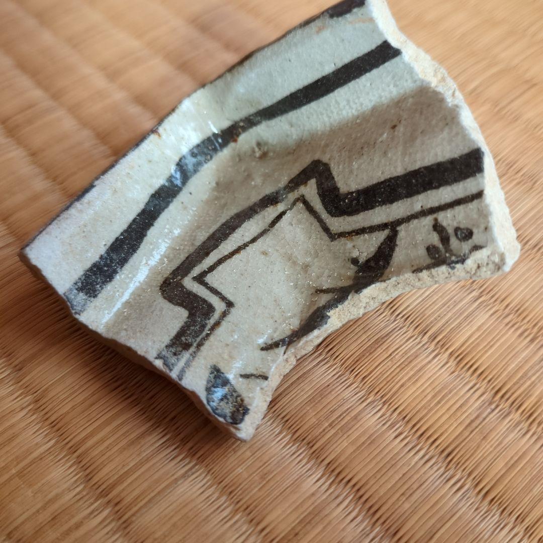 幾何学模様の陶器の破片 織部焼 織部 美濃 骨董品 古美術 志野