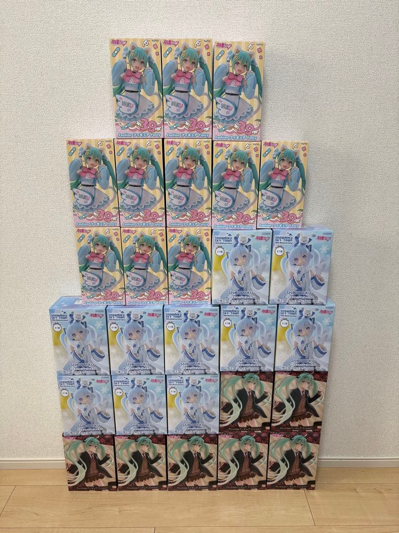 初音ミク プライズフィギュア 28個セット まとめ - メルカリ