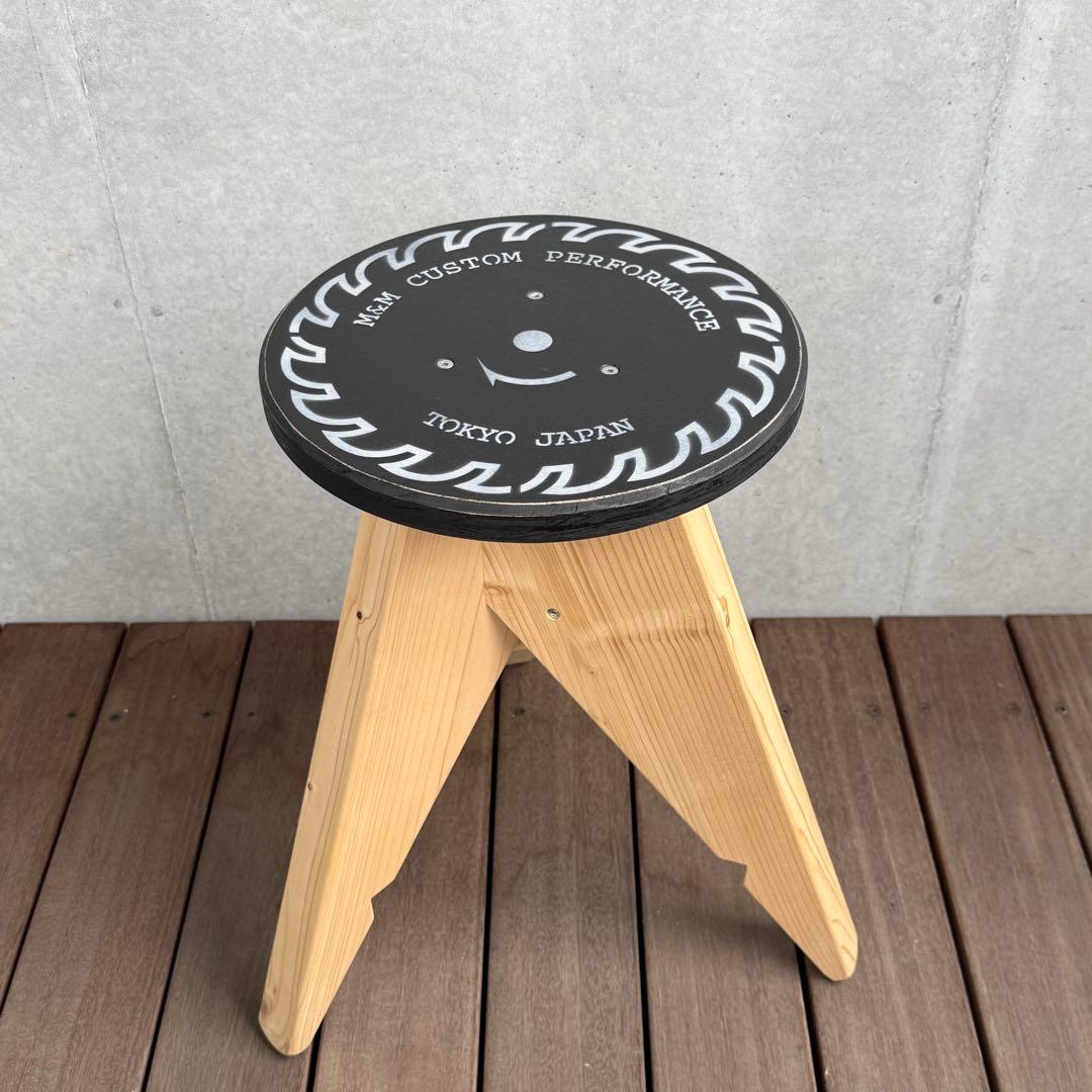 M&M カスタムパフォーマンス 木製スツール 椅子 チェアの通販はau PAY