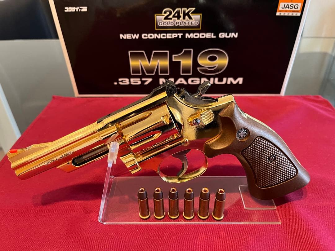 モデルガン コクサイ S&W コンバットマグナム M19 4インチ 24Kメッキ