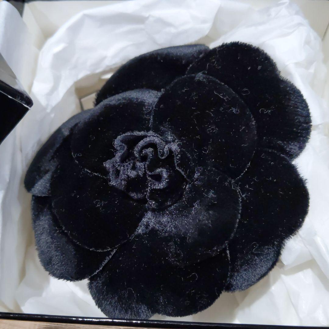 CHANELカメリアコサージュ CAMELIA 未使用 CHANEL シャネル カメリア コサージュ ブローチ