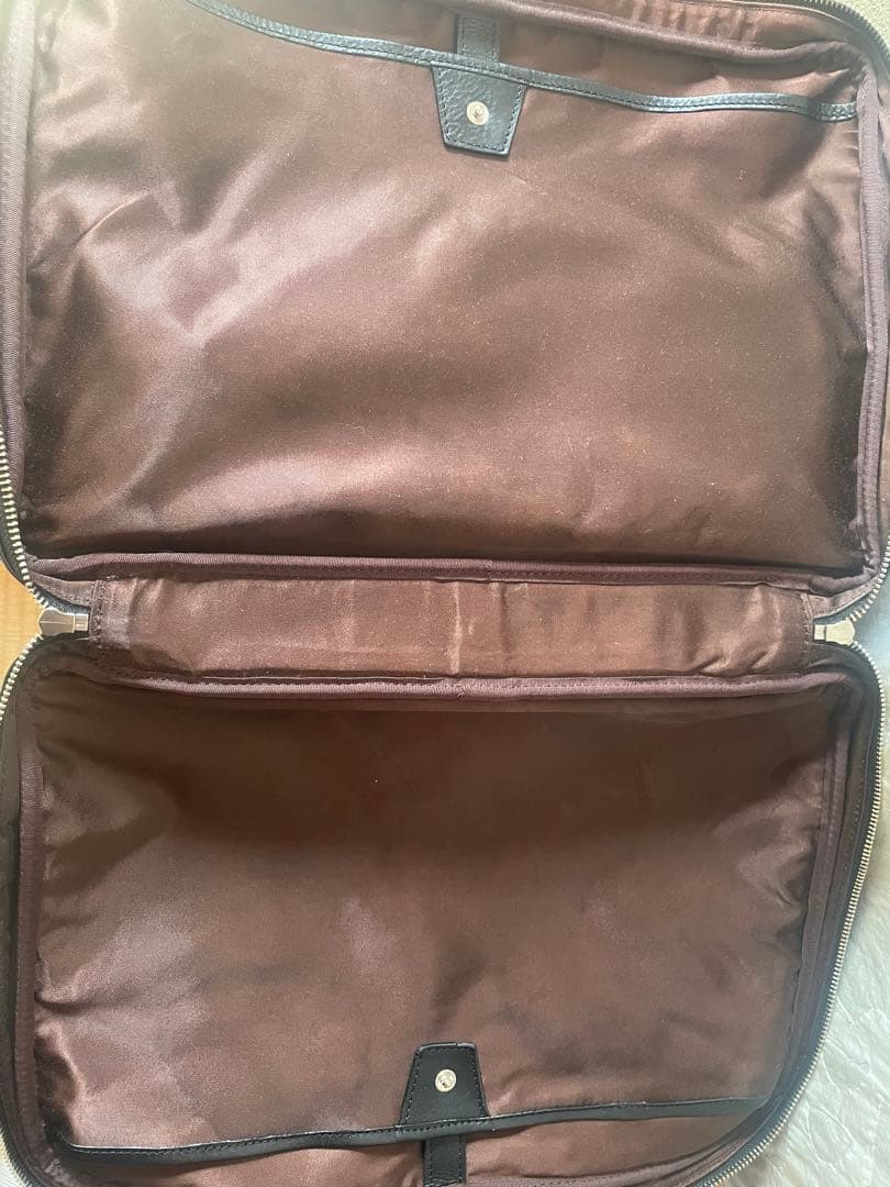 【3回使用】万双　シモーネＢＯＸ　ダブル天ファスナー　ブラック　ストラップ有り