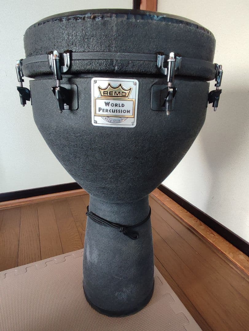 Remo ジャンベ Black Earth 14インチ ケース付 倍音対策済み REMO