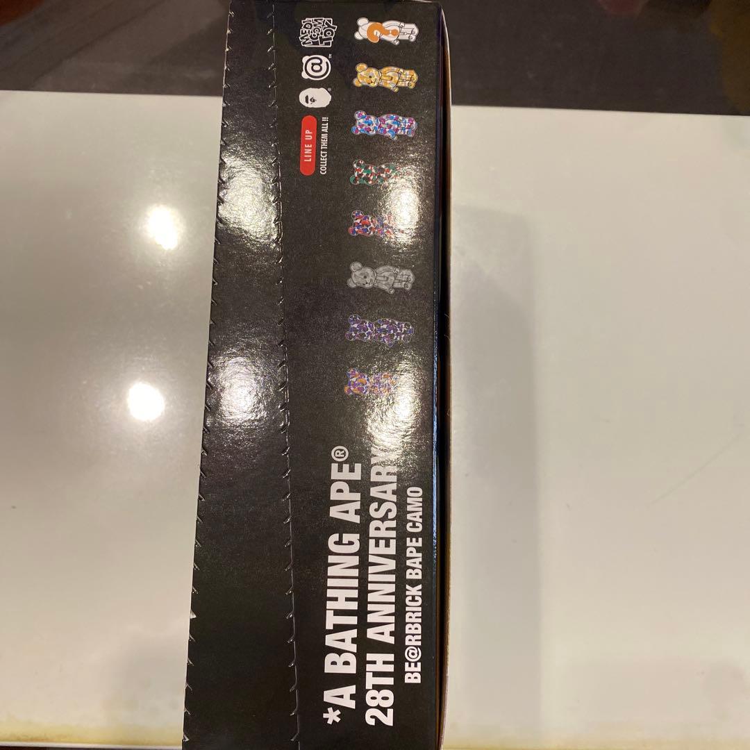 アベイシングエイプ28周年　ベアブリックBAPE CAMO #2  24個入り