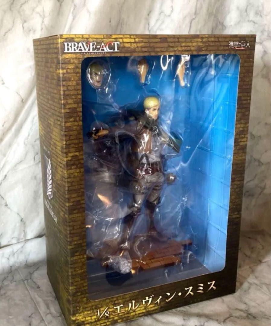 【進撃の巨人 】エルヴィンBRAVE-ACTフィギュア +期間限定おまけリヴァイ