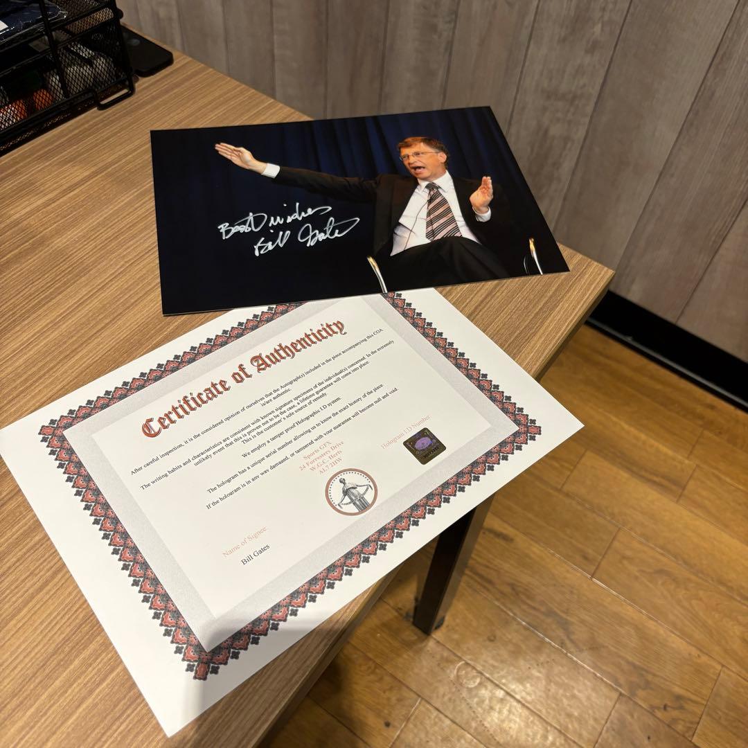 激レア】Bill Gates ビルゲイツ 直筆サイン 写真 証明書付き - メルカリ
